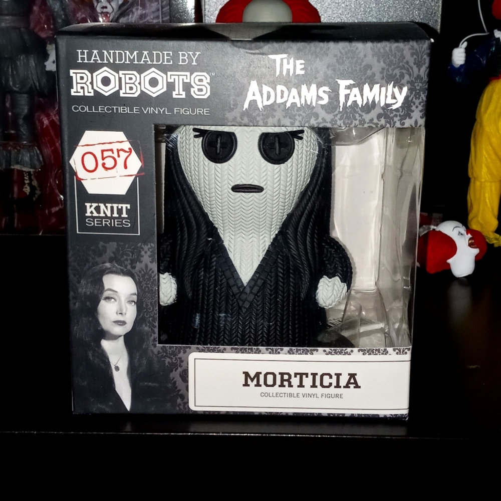 Morticia Addams knit series vinyl figure